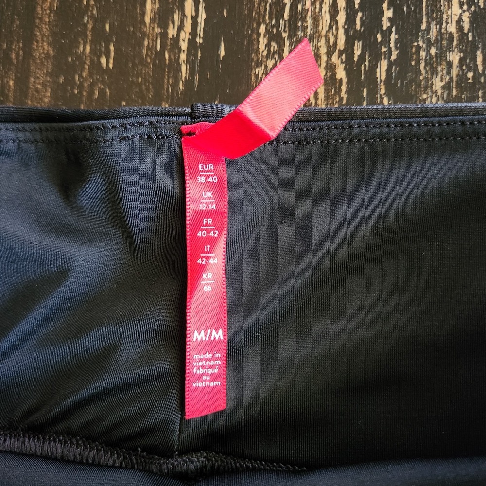 SPANX Faux Leather Black Pencil Skirt Knee Length Size M High Waisted - Picture 4 of 7